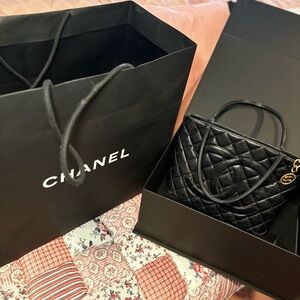 Chanel Black Caviar Shoulder Bag 
Complete